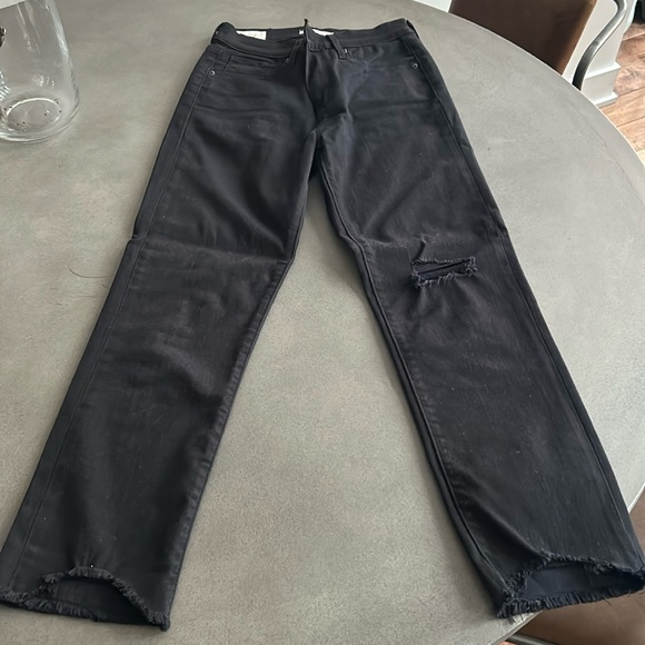 NWOT Black on black Levis 724 high rise straight crop - Picture 1 of 9